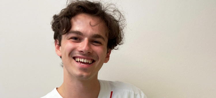 Lärling på folktandvården.